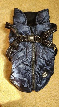 Hrejivá zateplená vesta šedá maskáčová s/m, 