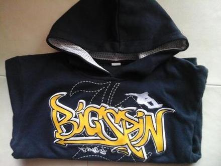 Mikina s kapucňou, 122