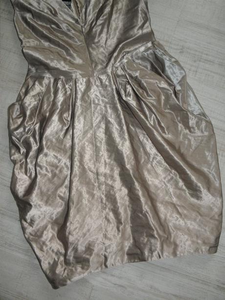 Spol.šatičky, atmosphere,38