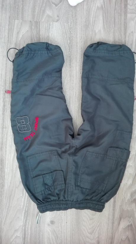 Sustakove teplaky, 98