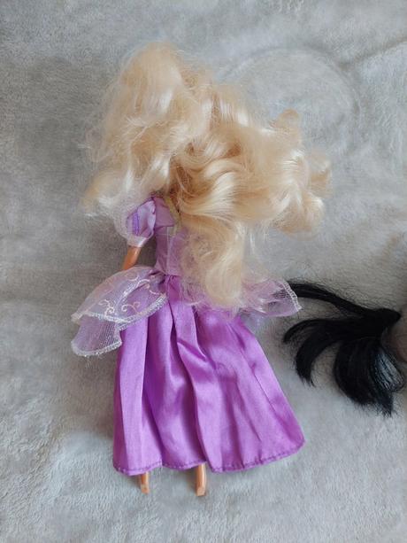 Barbie zlatovláska + koník,