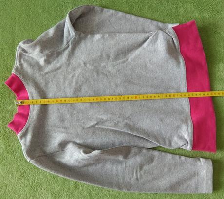 Mikina s koníkom, 134