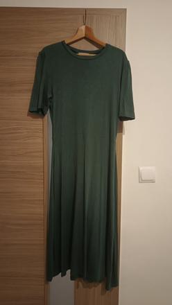 Smaragdove šaty, 36