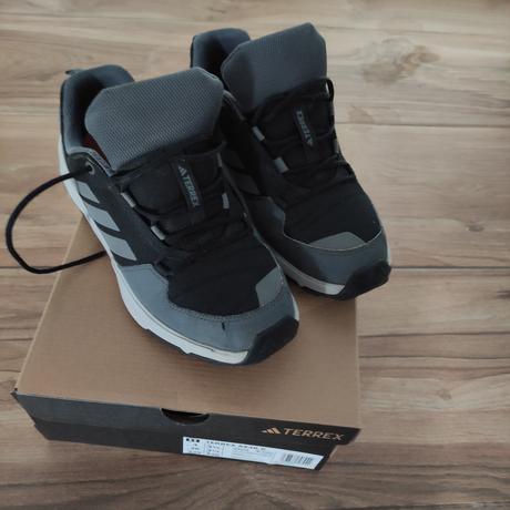 Turistické tenisky adidas, adidas,36