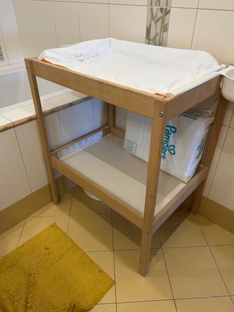 Prebalovaci pult ikea, 