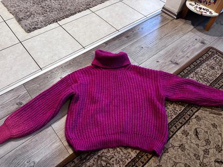 Ružový sveter, stradivarius,s