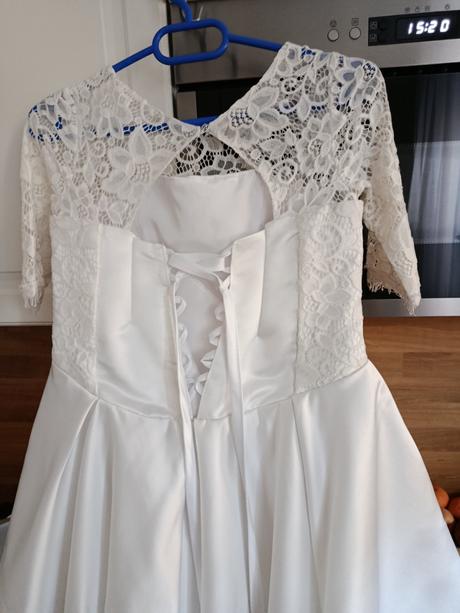 Šaty na 1.sv.prijimanie, 146