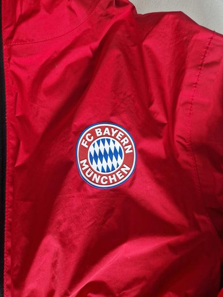 Nepremokava bunda fc bayern, 152