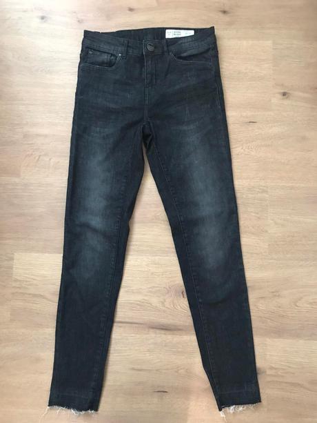 Dievčenské rifle, esmara,38