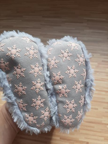 Tucniacikove capacky / cizmicky 6-12 mes., next,18