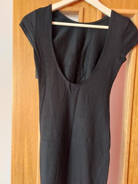 Nenosené elastické šaty, xs