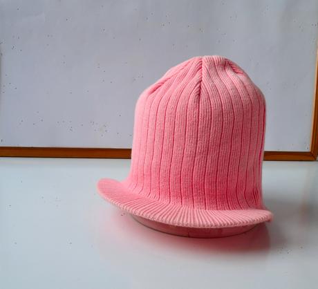 Čiapka so šiltom atlantis, 158