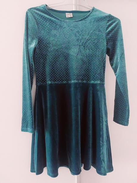 Dievčenské zamatové šaty, 152