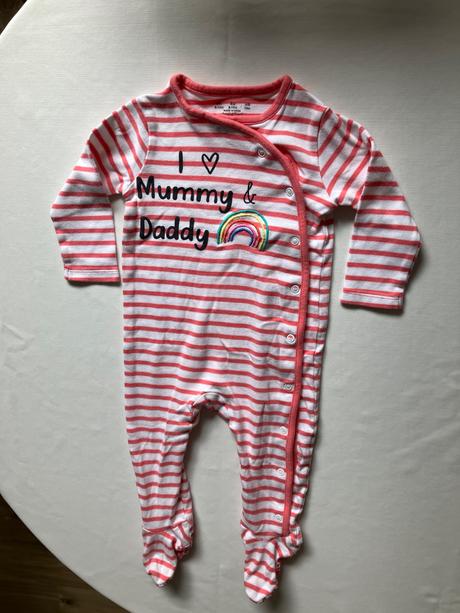 Jednodielne pyžamo, f&f,74