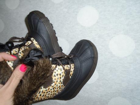 Teplé snehule 22/23, 22