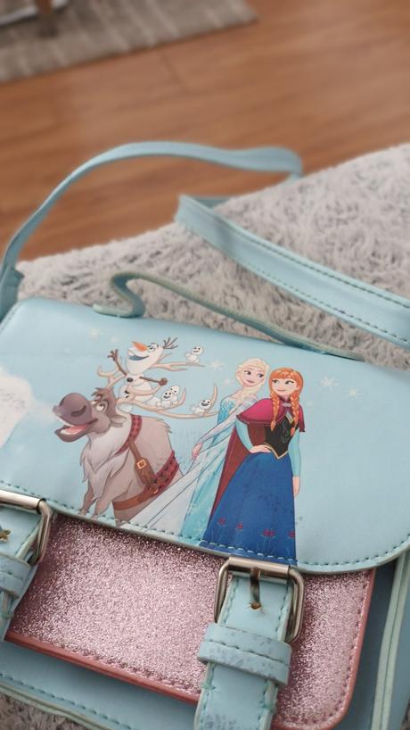 Kabelka ľadové kráľovstvo, disney