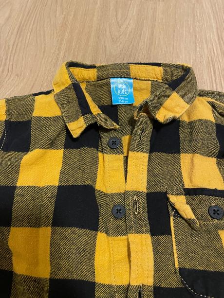 Kockovaná košeľa, 128