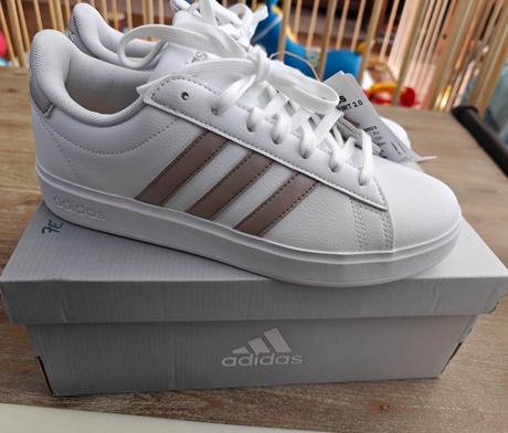 Tenisky adidas grand court 2.0 41 1/3, adidas,41