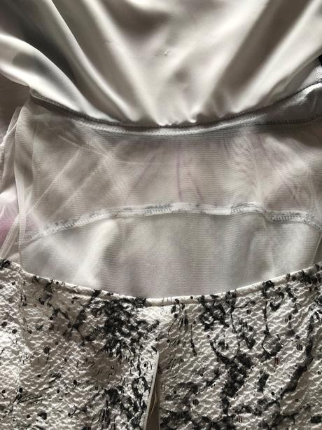 Elegantne saty 42, 42