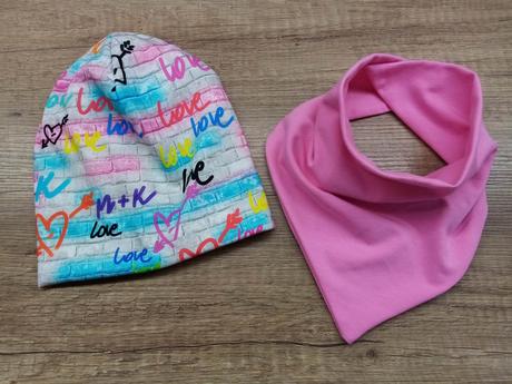 Čiapka so slintáčikom, <50 - 158