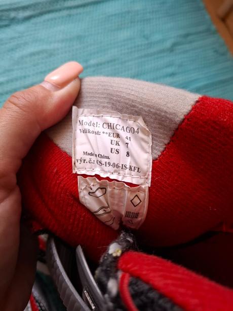 Kolieskové korčule, 41