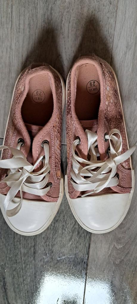 Dievčenská obuv, 29