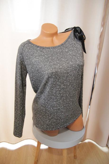 Šedý bodkovaný sveter, m, m