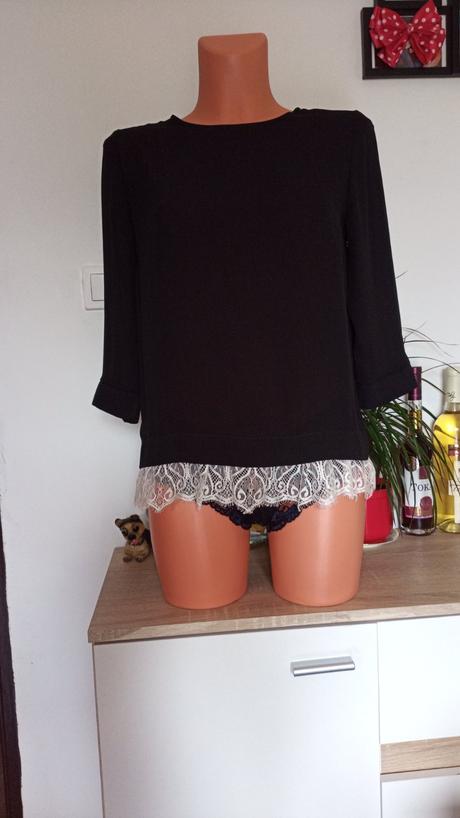 Blúzka v.38, atmosphere,38