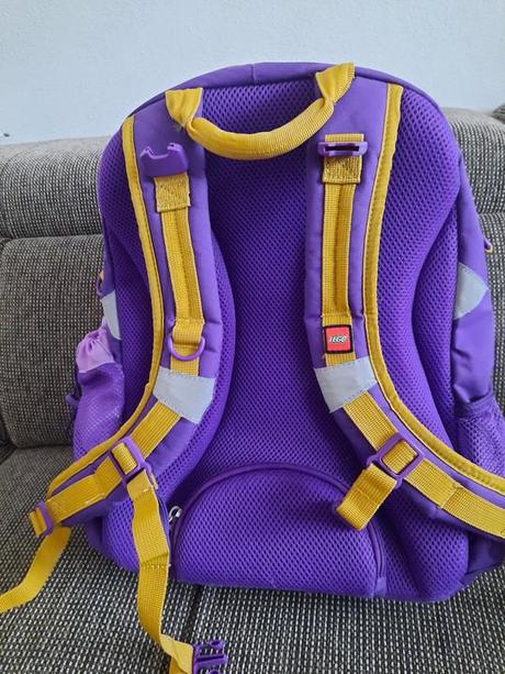 Skolska taska lego friends, 