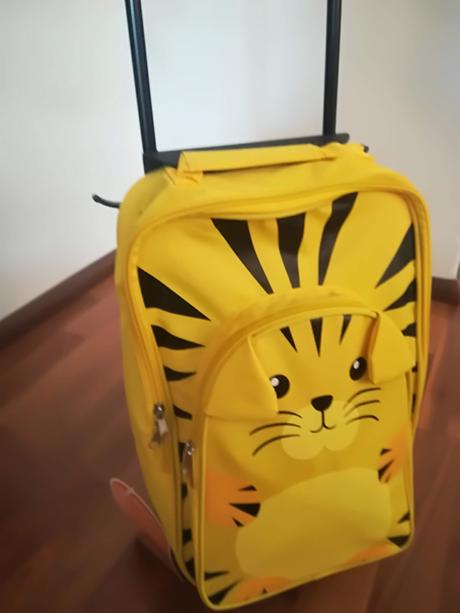 Detský kolieskový kufor, 