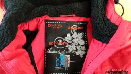 Vetrovka s kapucnou, 170