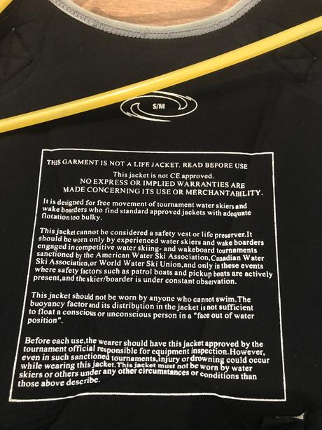 Pláviaca vesta na wake jobe, 