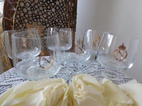 Napoleonky so zlatým erbom-6 kusov-top top stav., 