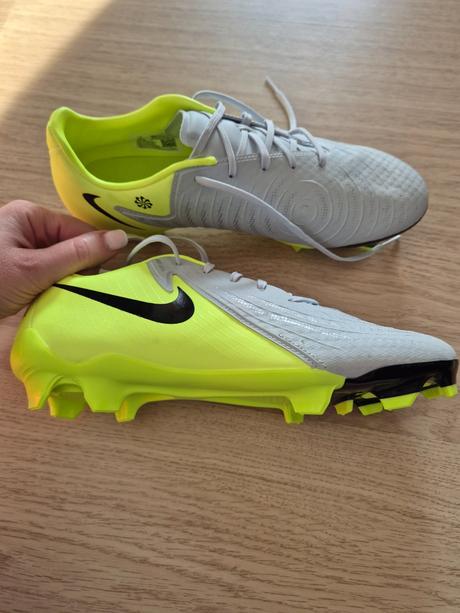 Nove kopacky nike phantom, velk.40, nike,40