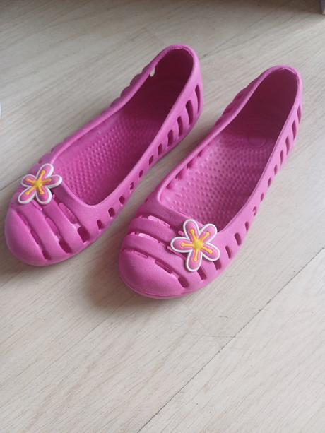 Gumené topánky, 28