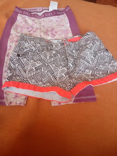 Kraťasy 134/140 6ks+legíny dlhé, 134