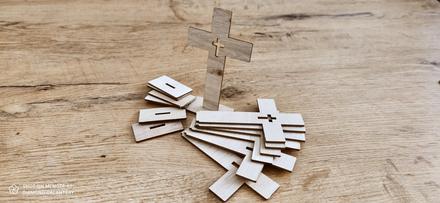 Drevený výlisok - kríž - 11x8 cm, 