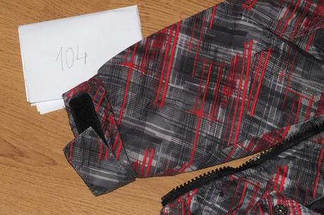 Zimna vetrovka, vyborny stav, 104