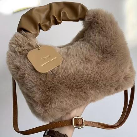 Hnedá chlaptková kabelka, 