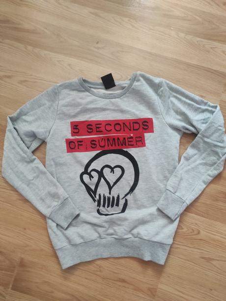 Mikina, atmosphere,s