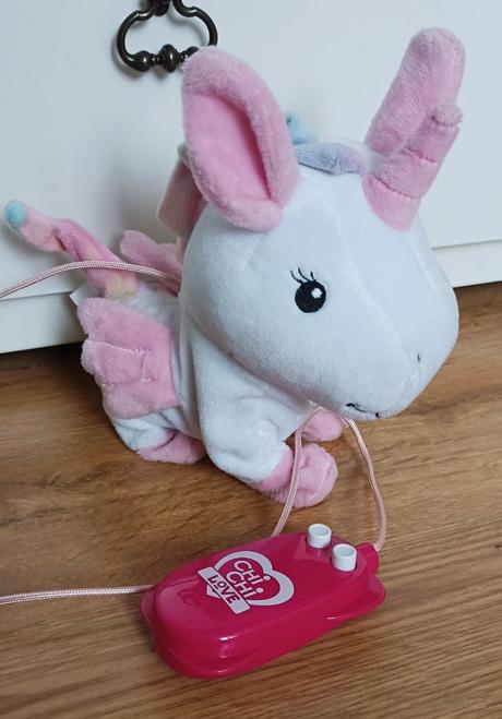 Chodiaci hrajúci jednorožec,