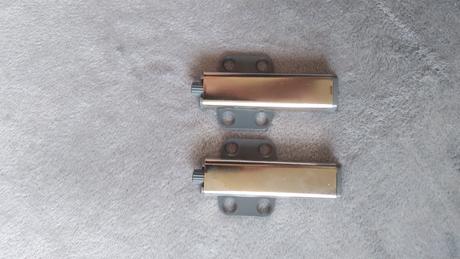 Ikea utrusta otvárač na dvierka skriniek, 