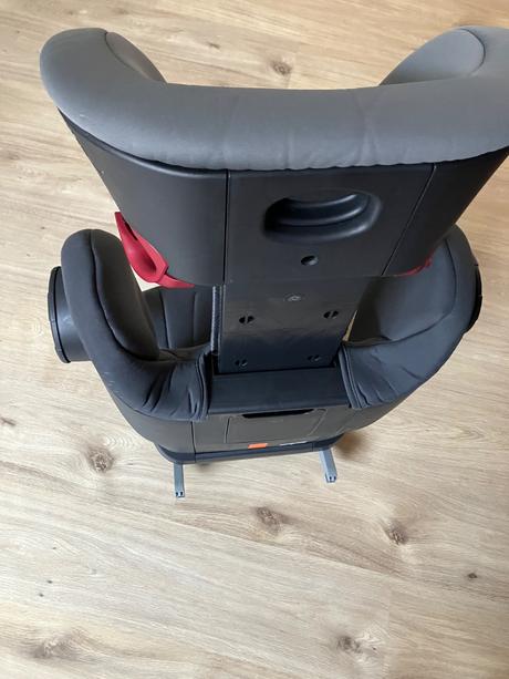 Autosedačka, britax