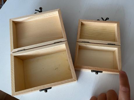 Drevená krabička na šperky / šperkovnica, 