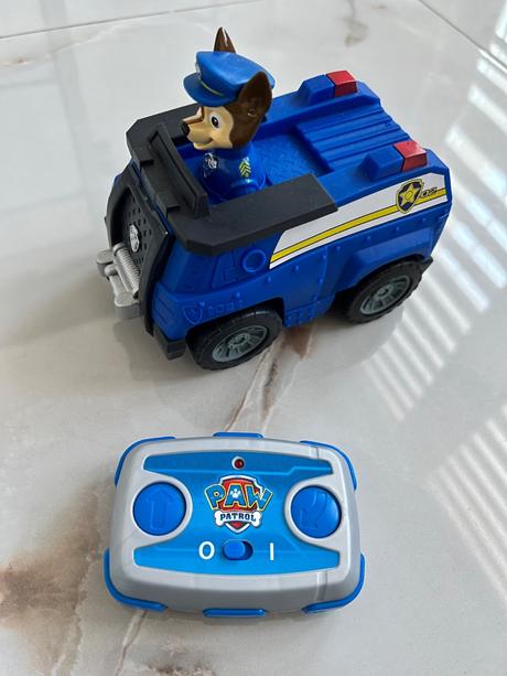 Auto na ovládanie- chase- paw patrol, 