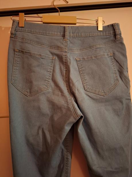 Dámske bledomodre rifle, f&f,40