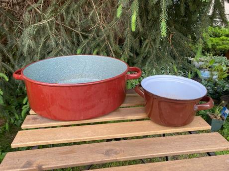 Staré smaltované hrnce 2 ks ( sada ),