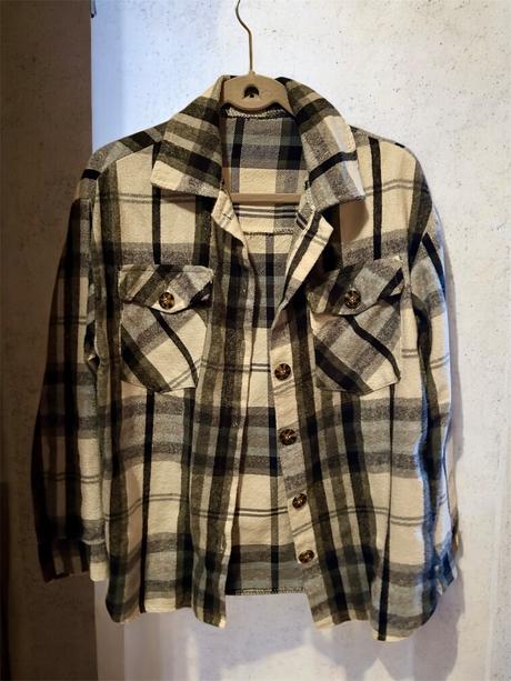 Hrubšia košeľa, m