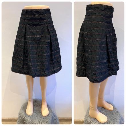 Dámska áčková sukňa, s