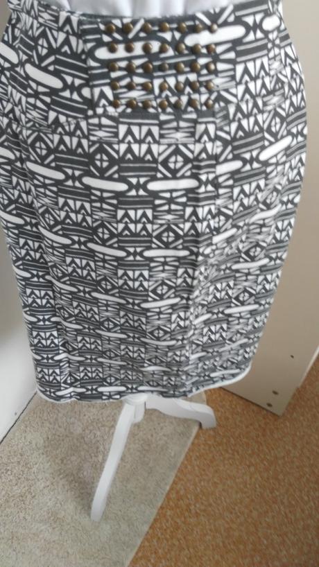 Vzorovaná sukňa, river island,s